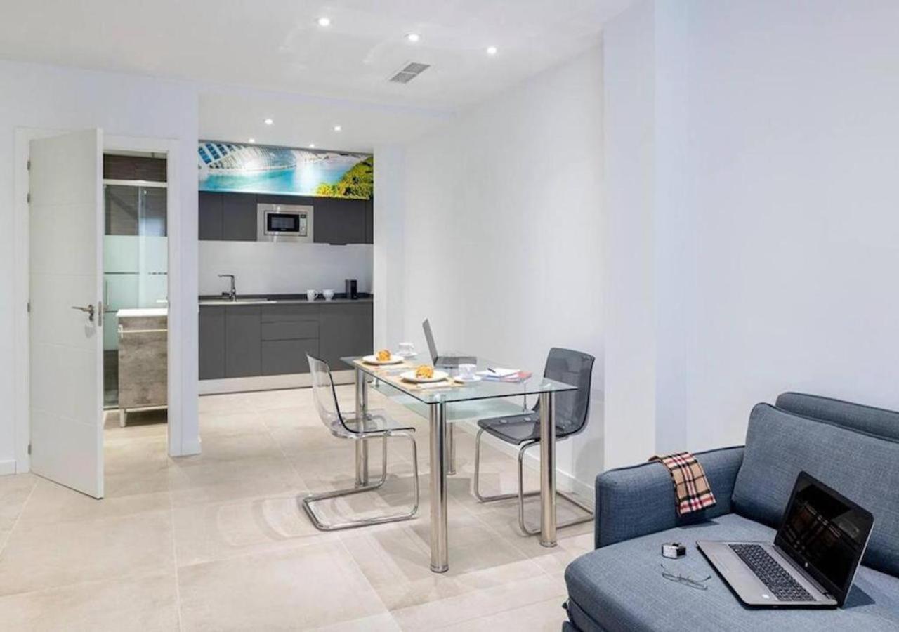 Studio Office Reina 7 Valencia Luaran gambar