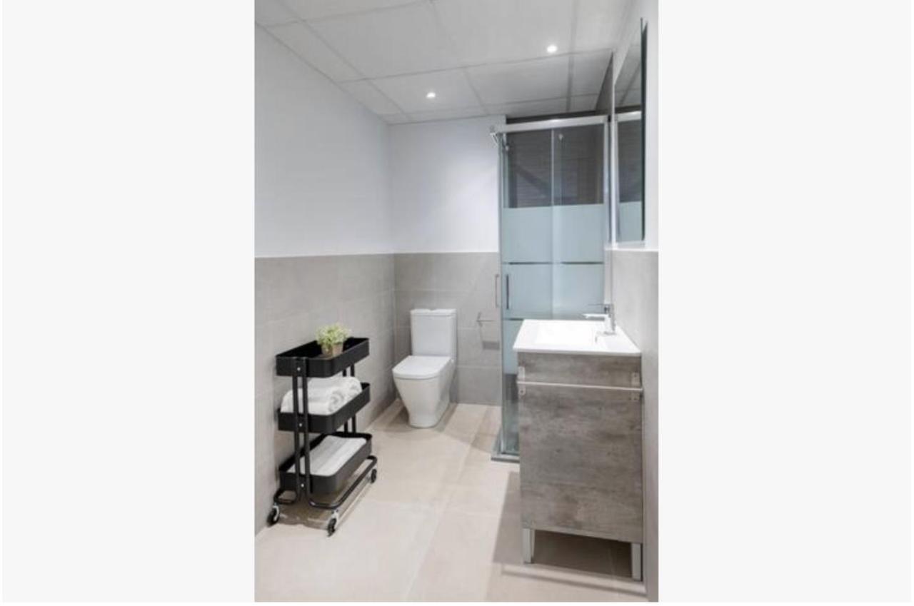Studio Office Reina 7 Valencia Luaran gambar